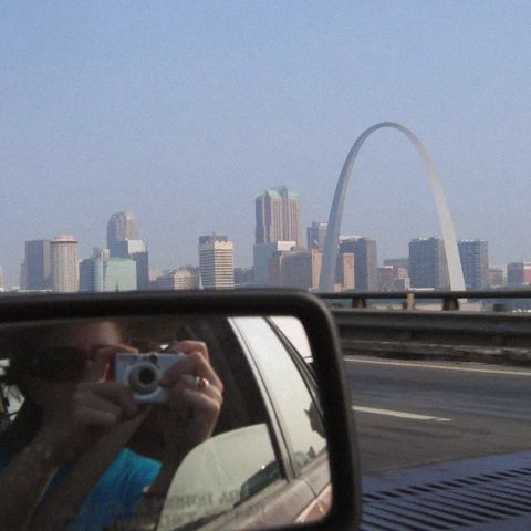 living at LOCAL means spending less time getting there and more time exploring everything st. louis has to offer, from the delmar loop to downtown and everywhere in between✨