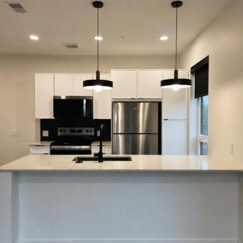 first real look inside LOCAL and we’re kinda obsessed already

what’s the first meal you’re making in your new kitchen?🍳